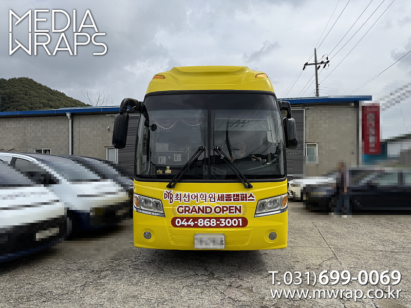 078cc9bc8ee414144acfa895a879e61d_1760600933_00856.jpg